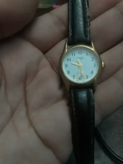 Reloj Casio Mujer Clásico Correa Cuero - miniatura 2