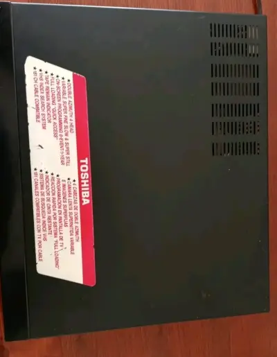 Reproductor VHS Toshiba M-440L con Quick Access - miniatura 1