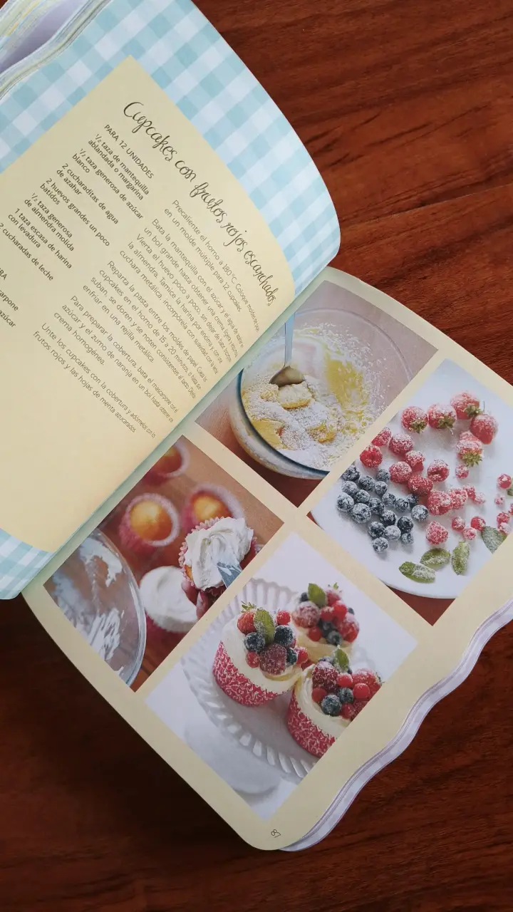 Libro de recetas 'El libro de los Cupcakes' - 2
