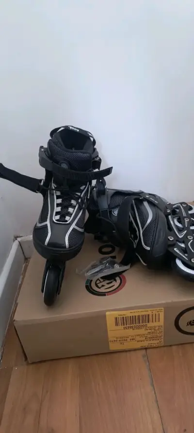 Patines en línea negros modelo HK-126C BK - miniatura 1