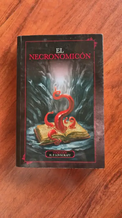 Libro El Necronomicón de H.P. Lovecraft - miniatura 1
