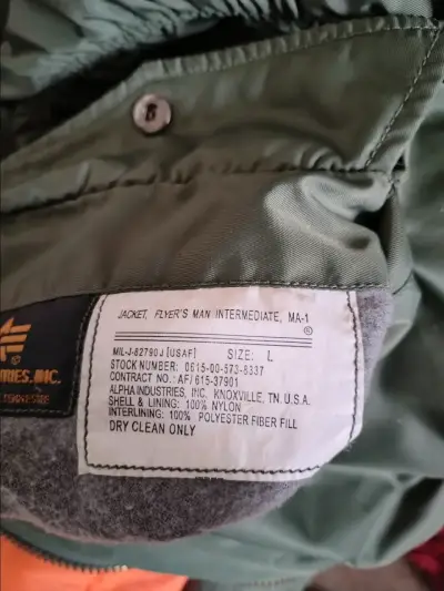 Chaqueta bomber verde Alpha Industries MA-1 - miniatura 4