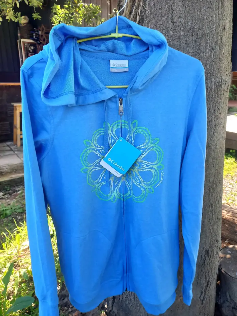 Polerón con capucha Columbia azul diseño mandala