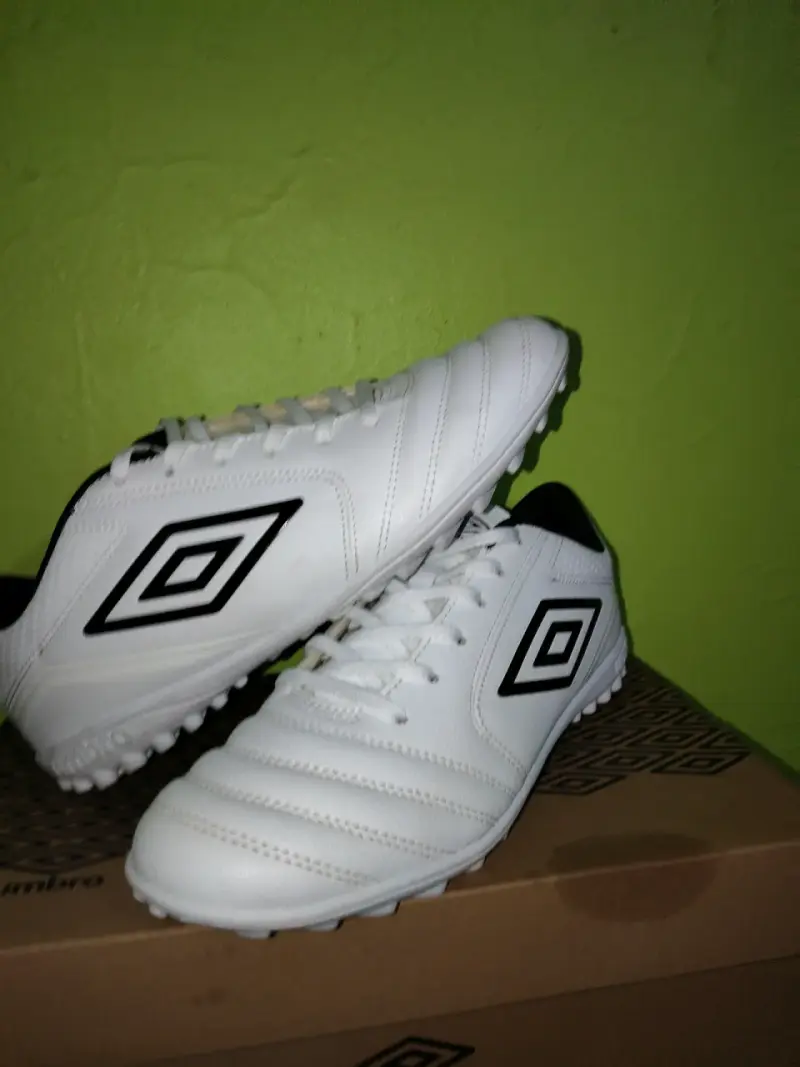 Zapatillas de fútbol Umbro Classico XII blancas - 2