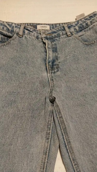 Jeans Mom Fit Azul Claro Sybilla - miniatura 4