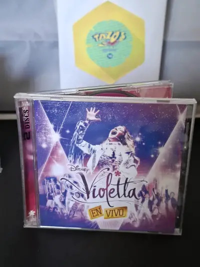 CD y DVD Disney Violetta En Vivo - miniatura 1
