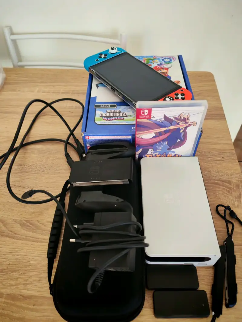 Nintendo Switch OLED - 2