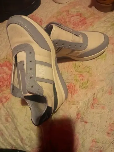 Zapatillas deportivas beige y gris Michael Kors - miniatura 1