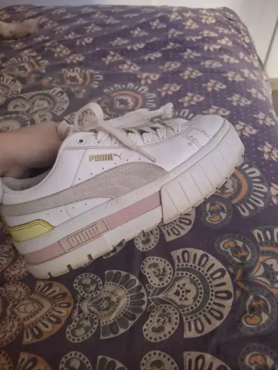 Zapatillas deportivas blancas Puma para mujer - miniatura 1