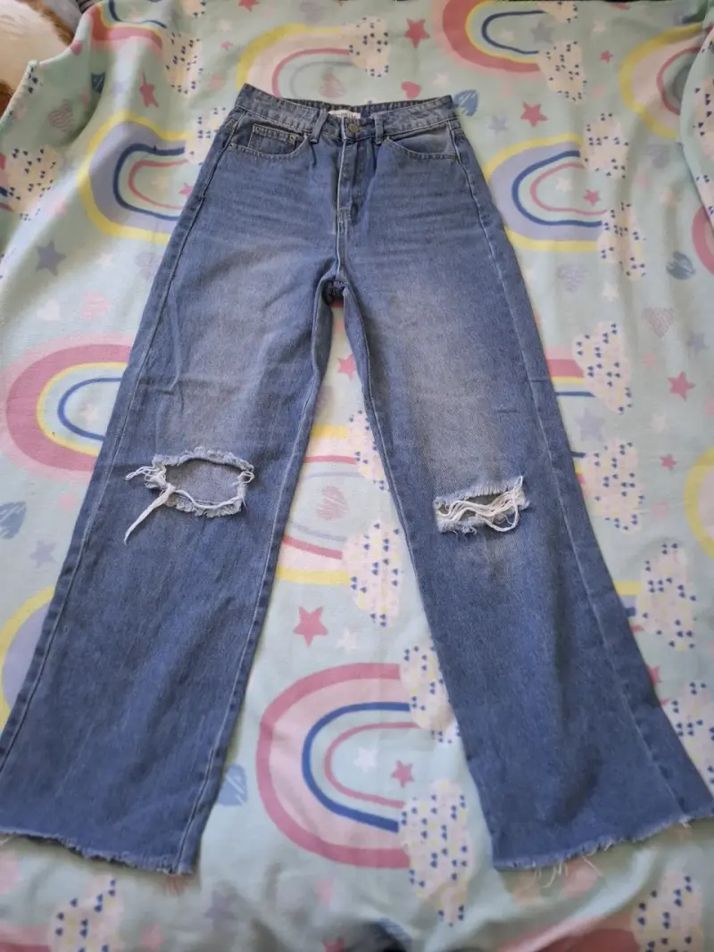 Jeans de mezclilla rasgados para mujer talla 34