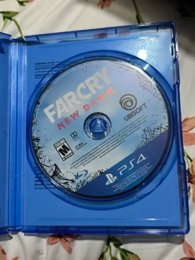 Far Cry New Dawn para PS4 en buen estado - miniatura 3