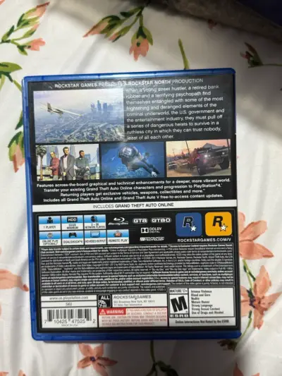 Juego PS4 Grand Theft Auto V en buen estado - miniatura 2