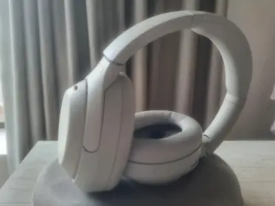 Auriculares inalámbricos Sony con cancelación de ruido - miniatura 1