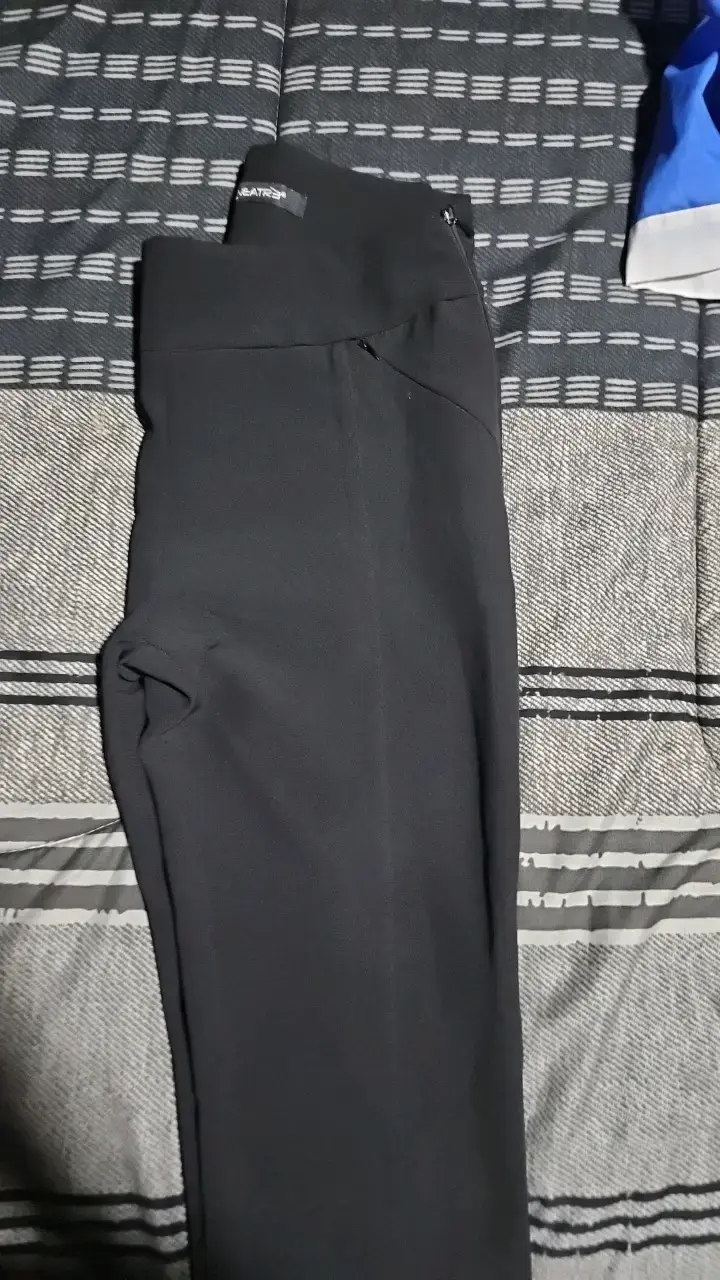 Pantalones negros de mujer Lineatre en buen estado - 4