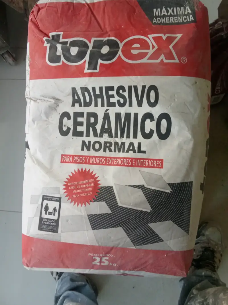 Adhesivo cerámico Topex para pisos y muros 25 kg - 4