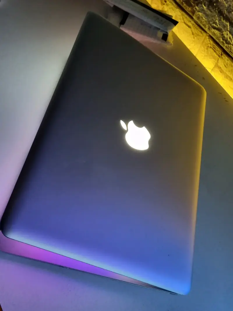 MacBook Pro 2012 13"+ Cargador con DETALLES - 6