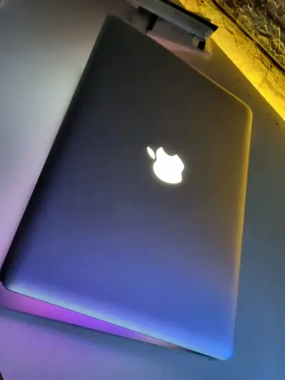 MacBook Pro 2012 13"+ Cargador con DETALLES - miniatura 6