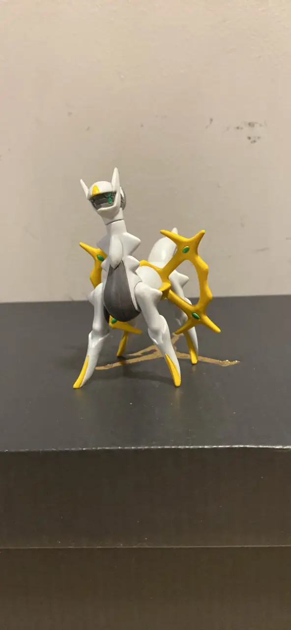 Figura de acción Pokémon marca tomy Arceus - 1