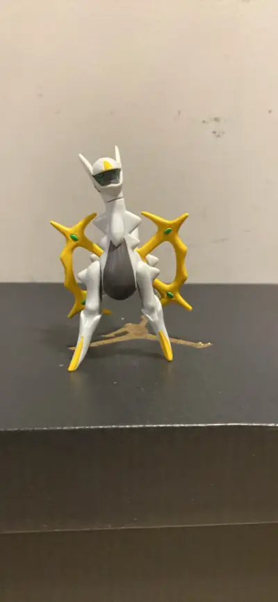 Figura de acción Pokémon marca tomy Arceus - miniatura 2