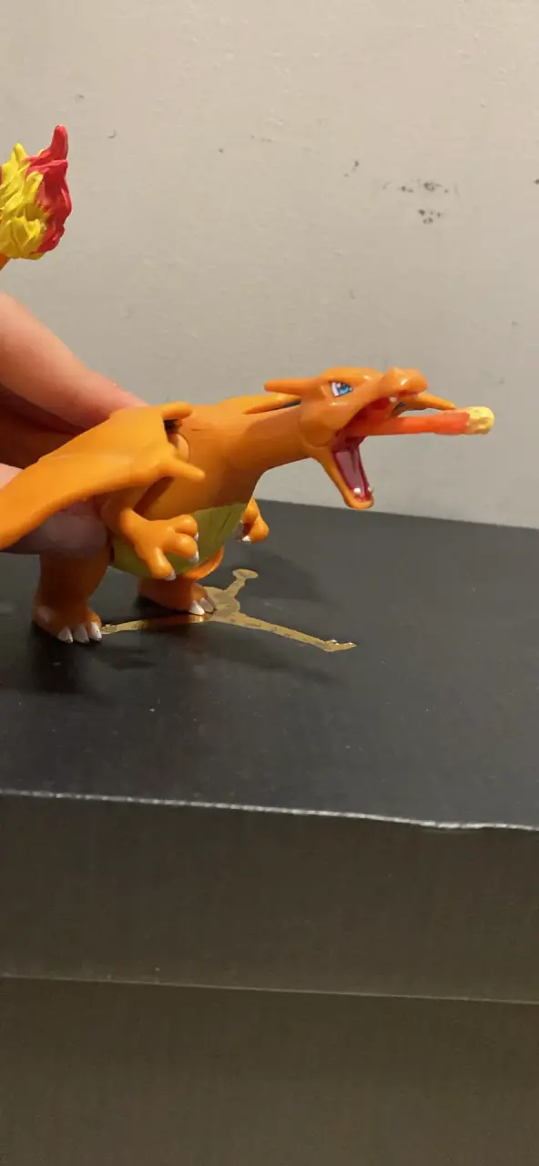 Figura de acción Charizard Pokémon - 4