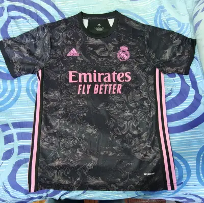 Camiseta Real Madrid 2021 Negra Adidas - miniatura 2