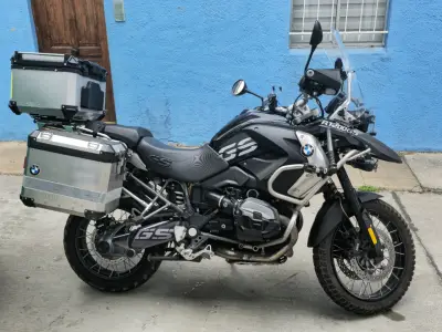 Moto BMW R1200GS Adventure Negra - miniatura 3