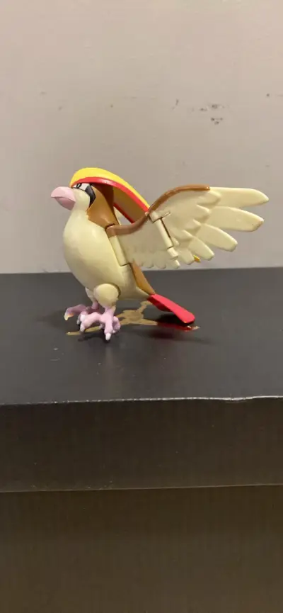 Figura de acción de Pidgeot Pokémon - miniatura 2