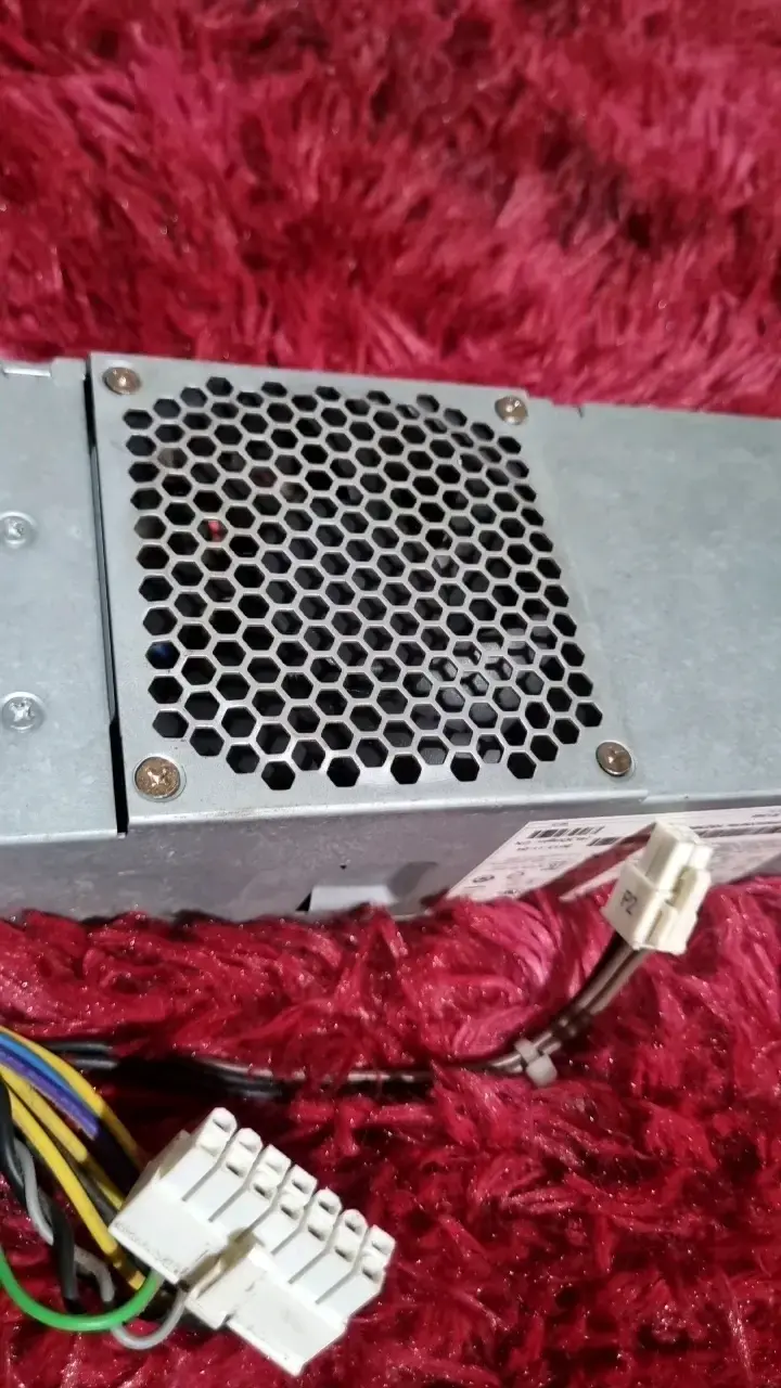 Fuente de poder Lite-On 250W para PC - 2