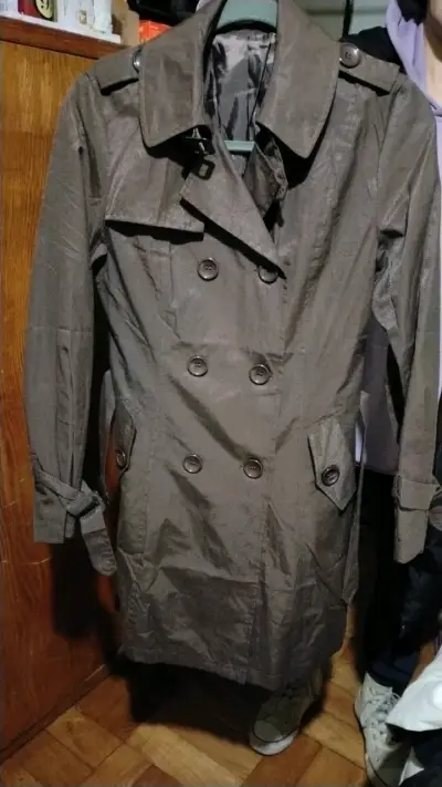 Abrigo trench coat marrón para mujer - miniatura 1