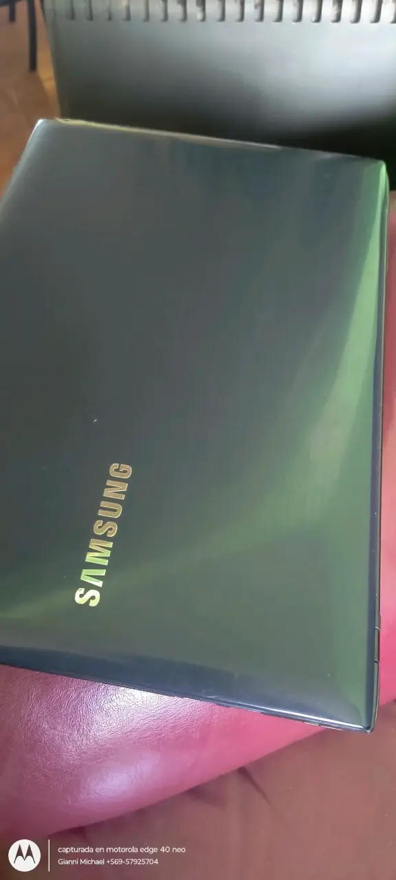 Notebook Samsung con pantalla de 15 pulgadas - 2