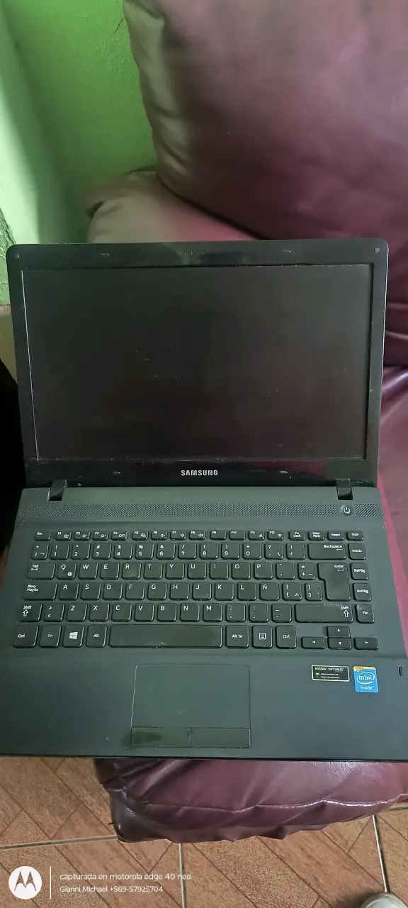 Notebook Samsung con pantalla de 15 pulgadas - 3