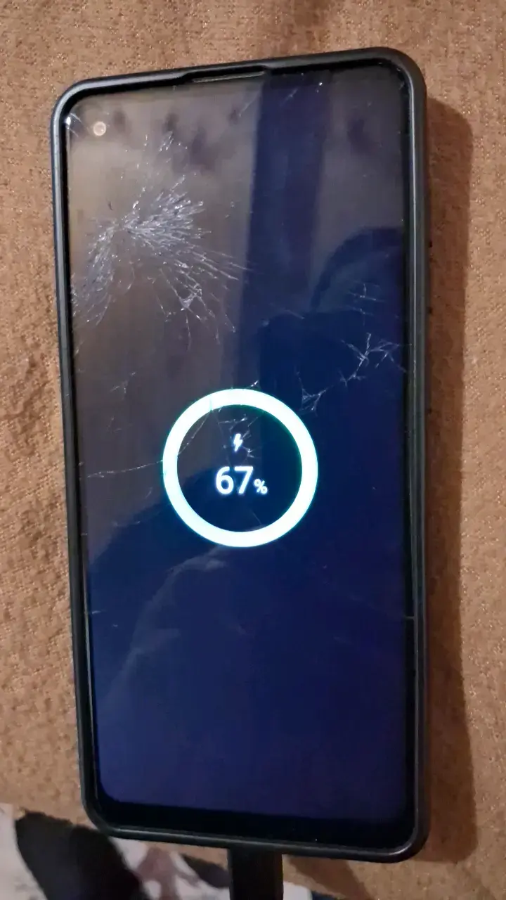 Teléfono inteligente bueno, solo pantalla trizada - 3