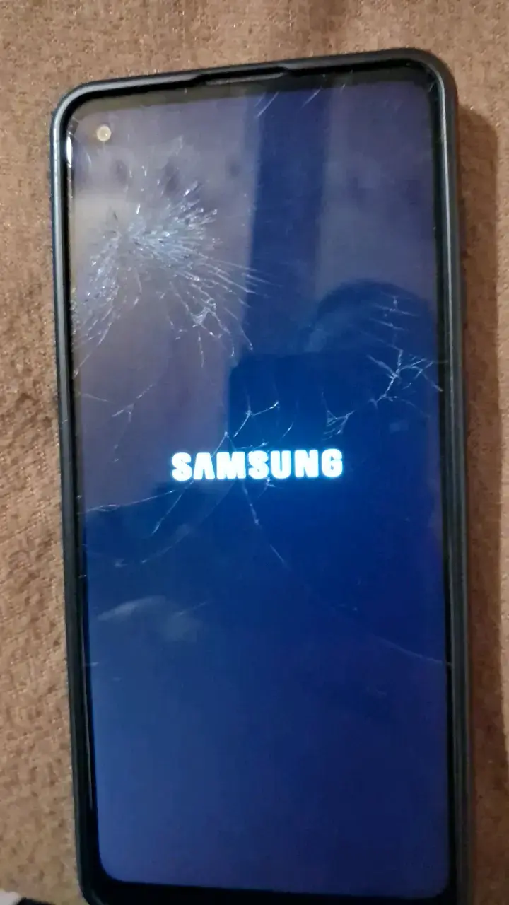 Teléfono inteligente bueno, solo pantalla trizada - 5