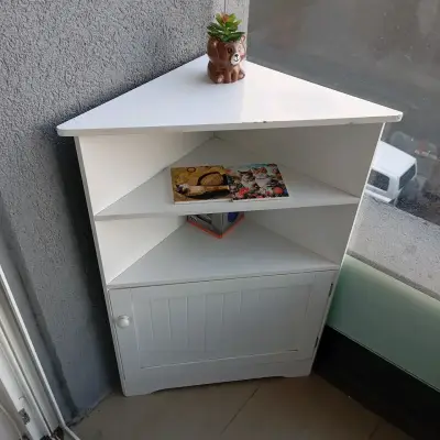 Estante Esquinero Blanco con Puerta - miniatura 1