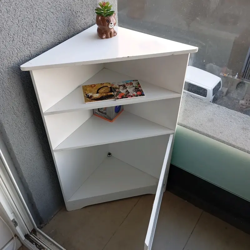 Estante Esquinero Blanco con Puerta - 2