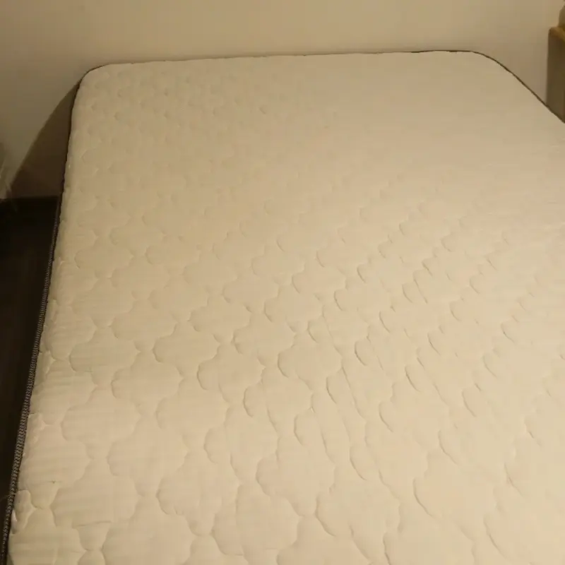 Cama matrimonial con colchón en buen estado - 3