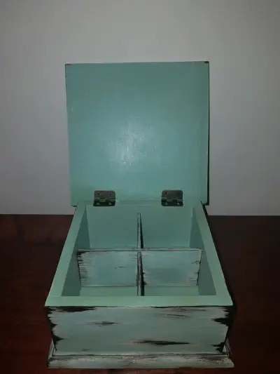 Caja de madera vintage color verde menta - miniatura 1
