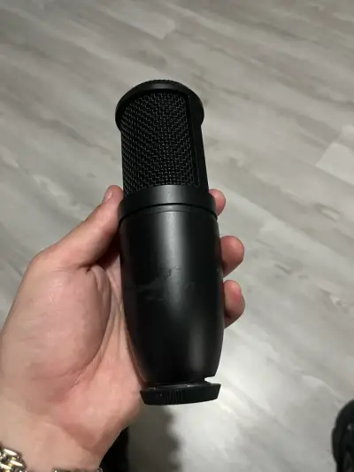 Micrófono de condensador AKG P120 profesional - miniatura 2