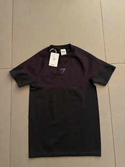 Polera deportiva Gymshark Onyx 5.0 negra - miniatura 1