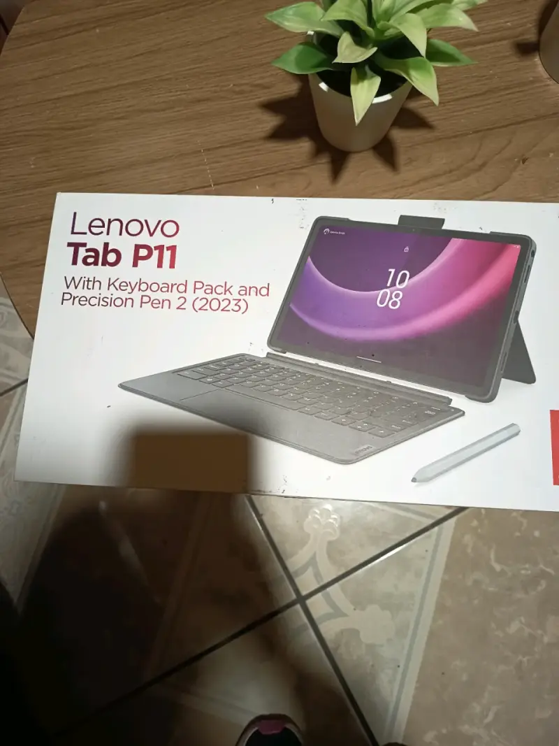 Tablet Lenovo Tab P11 con teclado y lápiz 2023