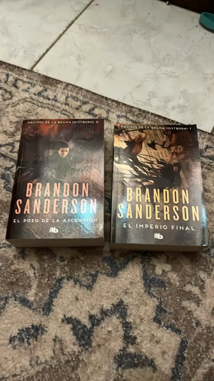 Libros Nacidos de la Bruma de Brandon Sanderson - 1