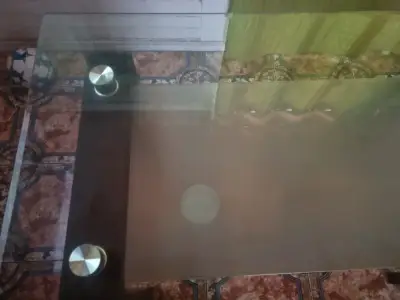 Mesa de centro de vidrio y madera moderna - miniatura 5