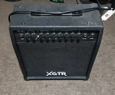 Amplificador de guitarra XGTR GX-30 con ecualizador - miniatura 1