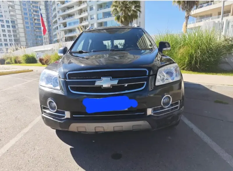 Chevrolet Captiva 2010 SUV en buen estado - 1