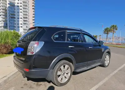Chevrolet Captiva 2010 SUV en buen estado - miniatura 2
