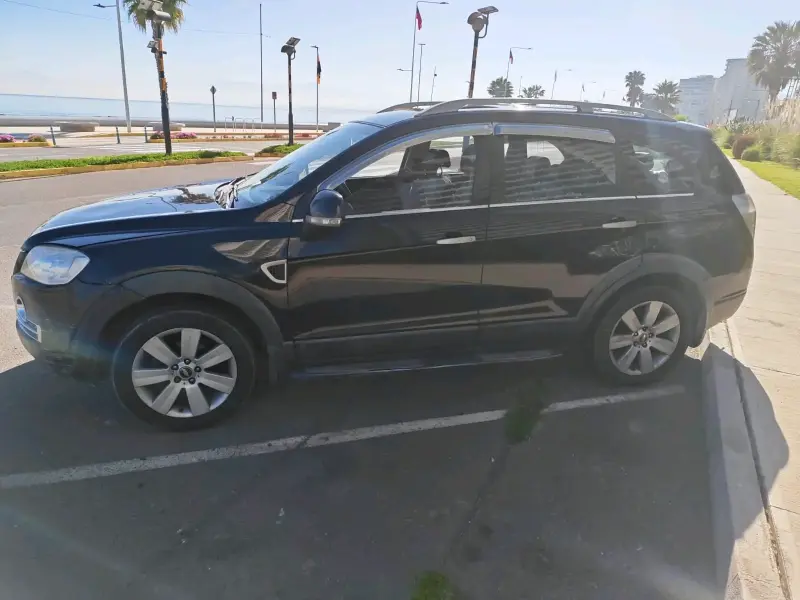 Chevrolet Captiva 2010 SUV en buen estado - 5