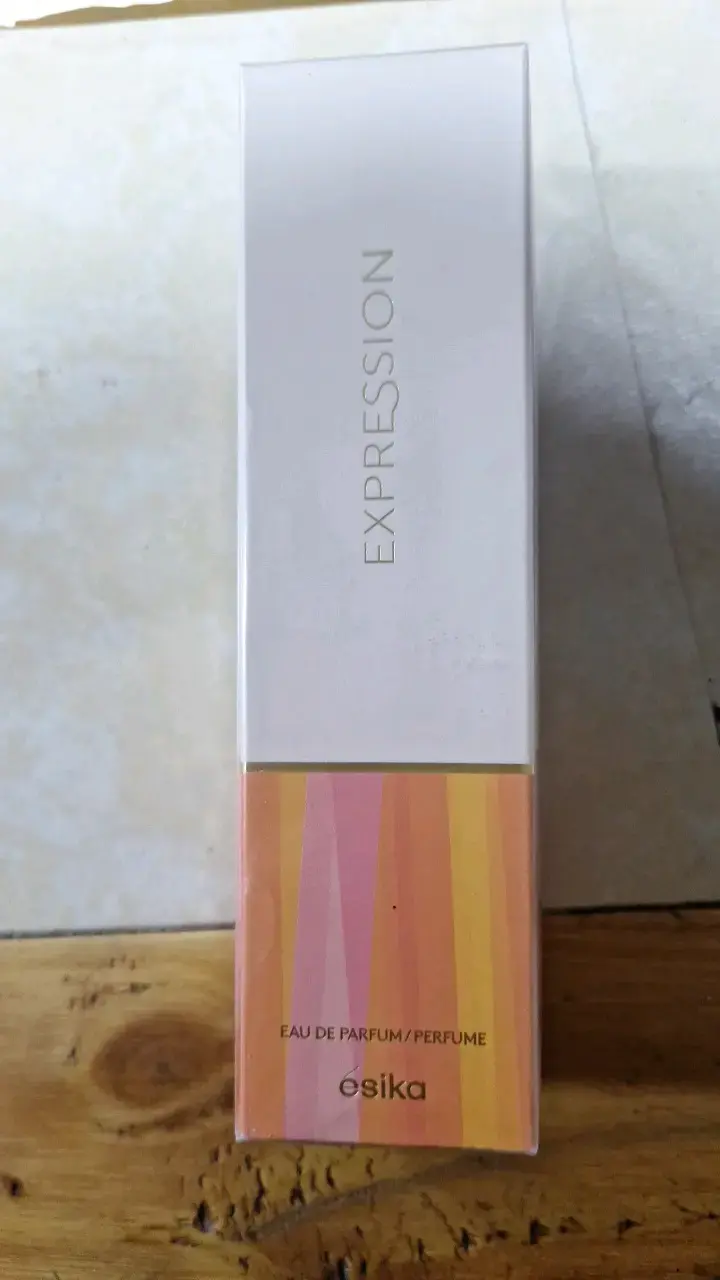 Perfume Éxpression de Ésika Eau de Parfum