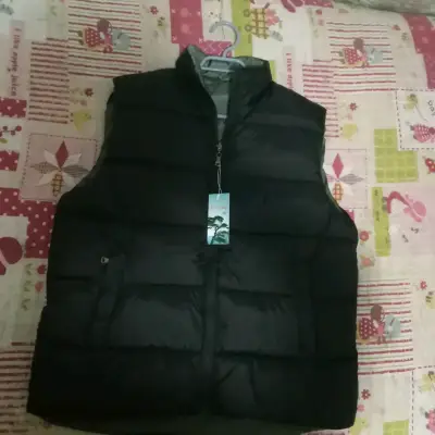 Chaleco reversible acolchado hombre verde e negro - miniatura 3