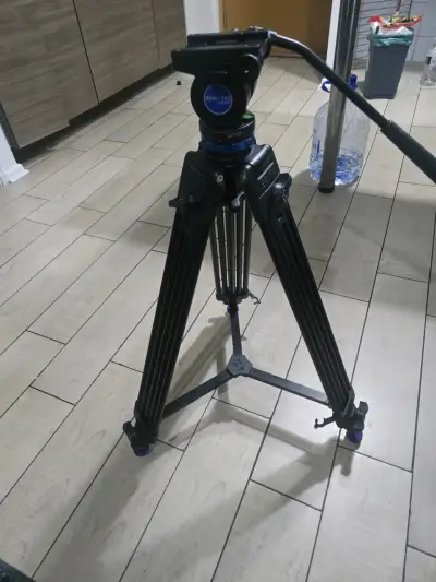 Trípode profesional Benro con funda  kh25pc - miniatura 4
