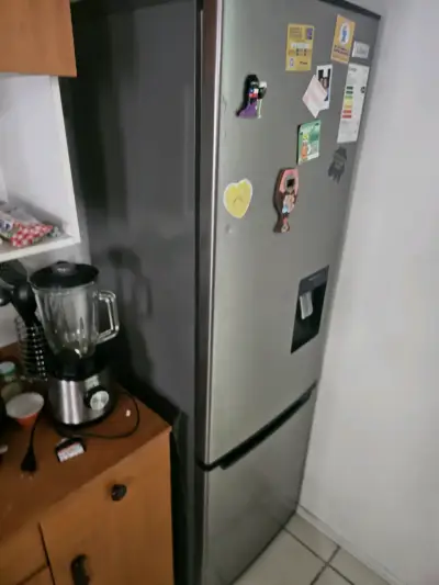 Refrigerador Libero con dispensador de agua - miniatura 3